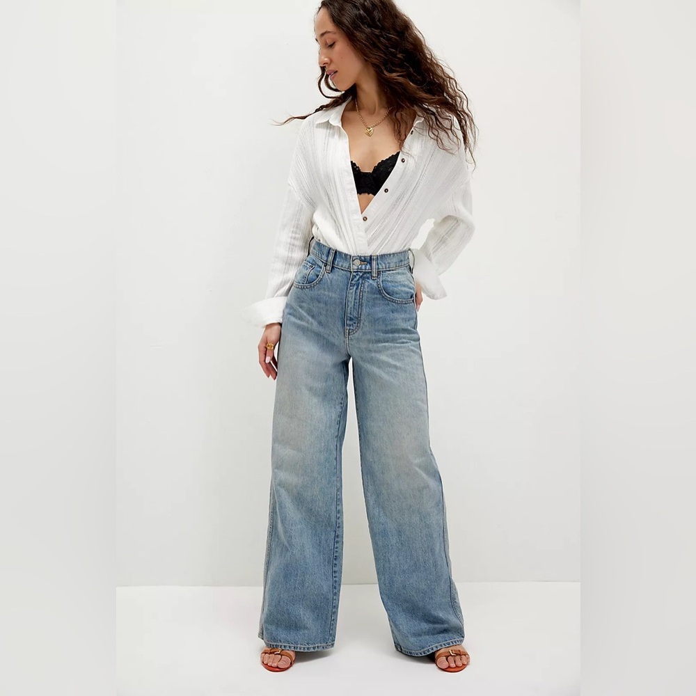 Free People We the Free CRVY Gia Wide-Leg Jeans - Picture 3 of 8